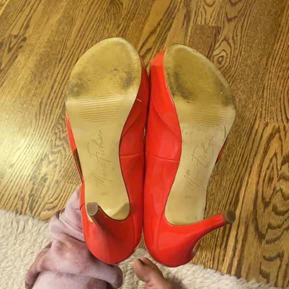 Coral Marc Fisher heels - Picture 4 of 4